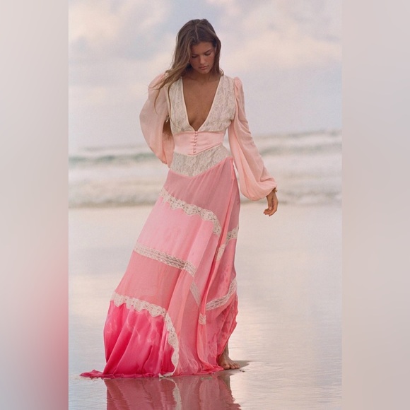 LOVESHACKFANCY
Kinsler paneled satin, chiffon and lace maxi dress - Picture 7 of 10